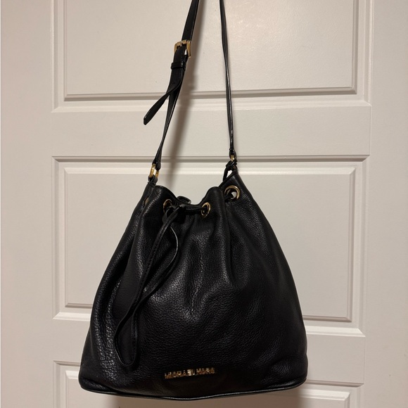 Michael Kors lady’s hand bag with the original dust cover - Picture 5 of 7